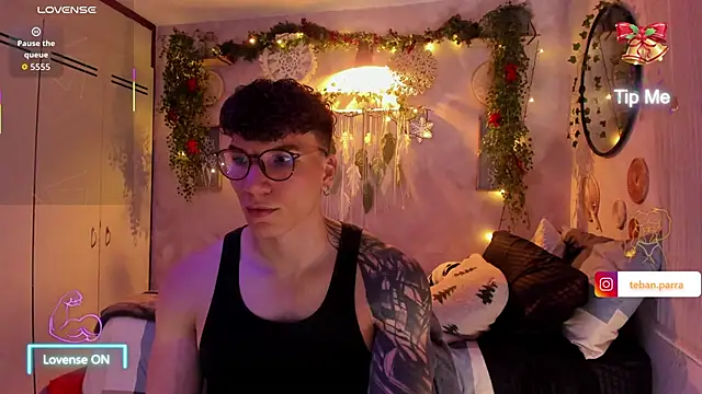 estebandi do online show from 12/18/25, 10:43