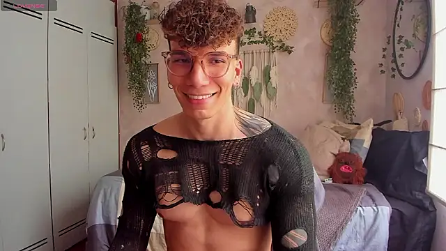 estebandi do online show from 02/03/26, 07:08