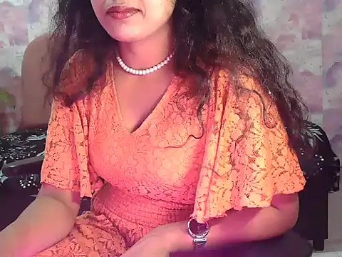 shaalu sharma online show from 09/18/25, 06:15