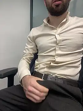 Snapshot of speddy34 chatting on 02/17/26, 06:43 speddy34 online show from 02/17/26, 06:43