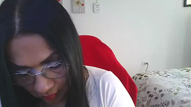 LissafeetHott online show from 05/07/26, 06:46