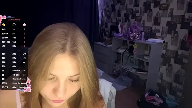 SwiiSweet online show from 11/18/25, 06:23