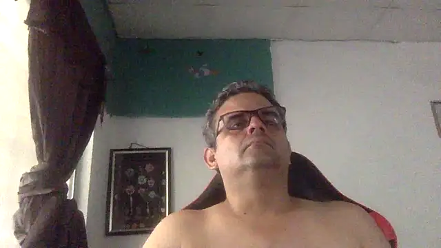 Katracho6969 online show from 04/25/26, 06:27