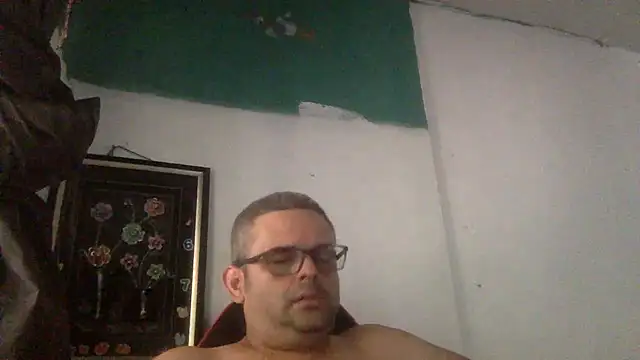Snapshot of Katracho6969 chatting on 05/13/26, 06:27 Katracho6969 online show from 05/13/26, 06:27
