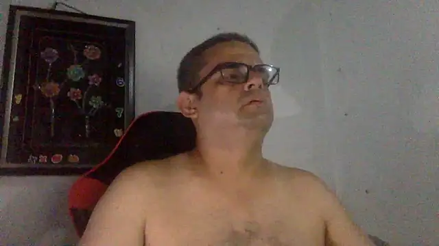 Snapshot of Katracho6969 chatting on 05/29/26, 12:19 Katracho6969 online show from 05/29/26, 12:19