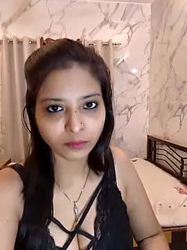 Snapshot of QUEEN-ADITI chatting on 03/05/26, 05:36 QUEEN-ADITI online show from 03/05/26, 05:36