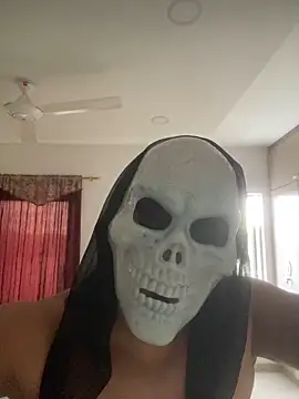 Snapshot of Camilo210520 chatting on 10/16/25, 09:16 Camilo210520 online show from 10/16/25, 09:16