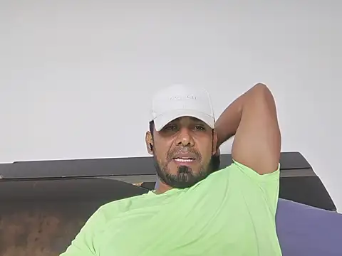 Snapshot of Camilo210520 chatting on 07/09/26, 07:29 Camilo210520 online show from 07/09/26, 07:29