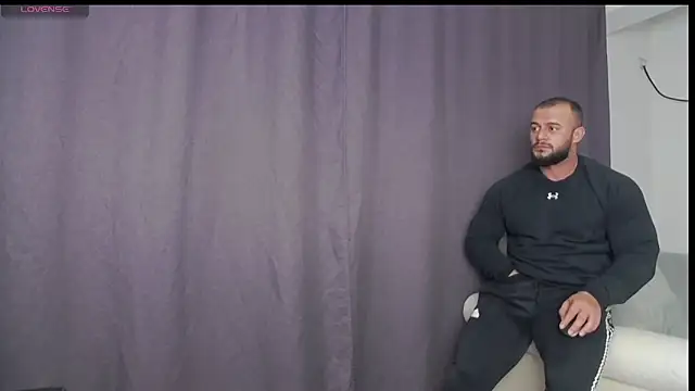 Snapshot of RickyMiami1 chatting on 10/15/25, 06:19 RickyMiami1 online show from 10/15/25, 06:19