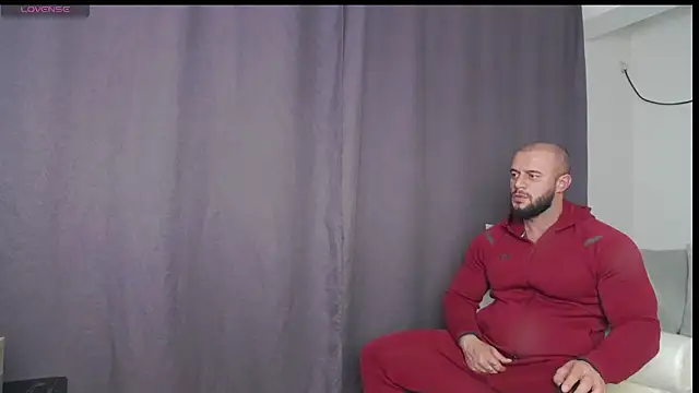 Snapshot of RickyMiami1 chatting on 11/02/25, 04:53 RickyMiami1 online show from 11/02/25, 04:53