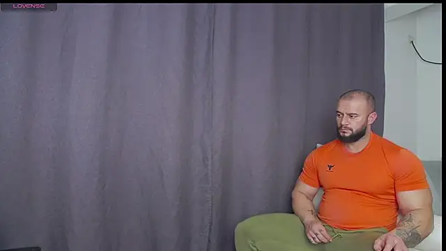 Snapshot of RickyMiami1 chatting on 11/26/25, 06:31 RickyMiami1 online show from 11/26/25, 06:31