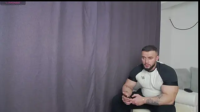 Snapshot of RickyMiami1 chatting on 03/01/26, 08:55 RickyMiami1 online show from 03/01/26, 08:55