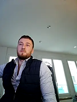 Snapshot of Keviios chatting on 10/17/25, 06:49 Keviios online show from 10/17/25, 06:49