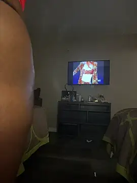 CinnaCakesss online show from 03/18/26, 05:21