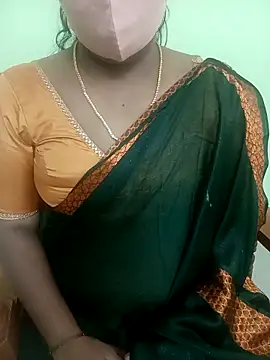 Snapshot of monal_95 chatting on 11/11/25, 05:40 monal 95 online show from 11/11/25, 05:40