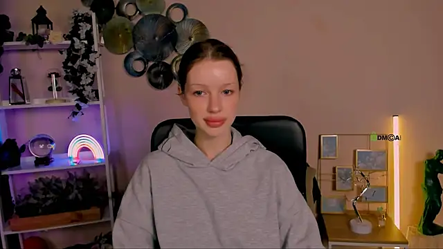 khloebeauty online show from 05/11/26, 05:46
