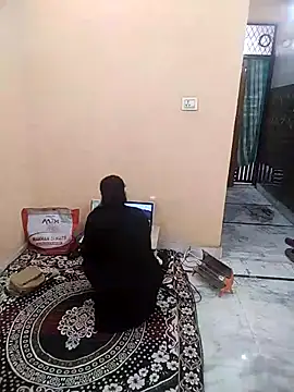 meenu bhabhi547 online show from 02/08/26, 04:27