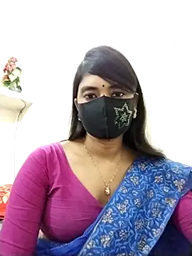 Snapshot of Puja-Rane chatting on 11/20/25, 04:45 Puja-Rane online show from 11/20/25, 04:45