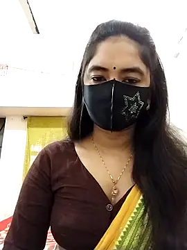 Snapshot of Puja-Rane chatting on 12/14/25, 02:28 Puja-Rane online show from 12/14/25, 02:28