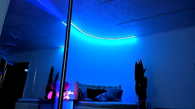 JessicaSky  online show from 09/22/25, 05:15