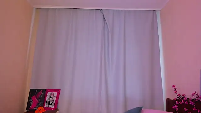 Chloeee4200 online show from 06/17/26, 12:29