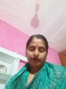 Snapshot of Rupali_hot chatting on 04/15/26, 04:03 Rupali hot online show from 04/15/26, 04:03