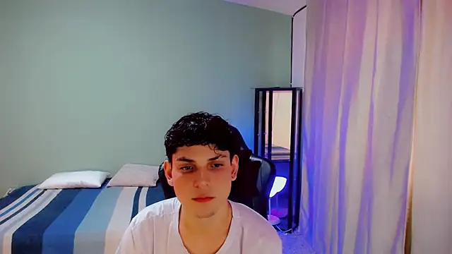 dilan hott  online show from 09/12/25, 08:31