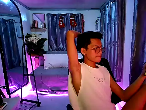 Skinny CumLoader69 online show from 11/13/25, 06:18