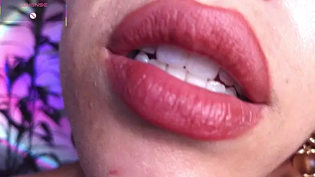 bri von dhara   online show from 02/12/26, 10:05