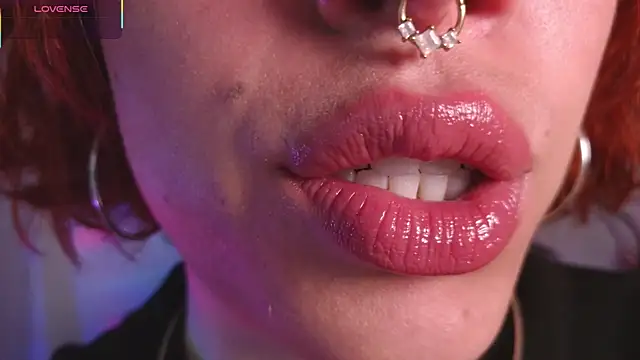 bri von dhara   online show from 05/12/26, 12:41