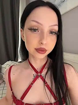 Lina Thornton  online show from 05/14/26, 09:49