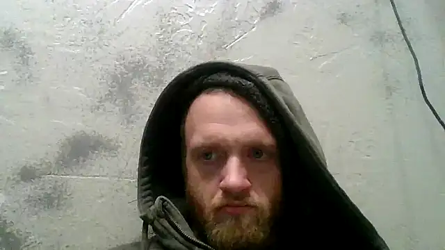 Snapshot of Hurri21 chatting on 11/16/25, 08:47 Hurri21 online show from 11/16/25, 08:47