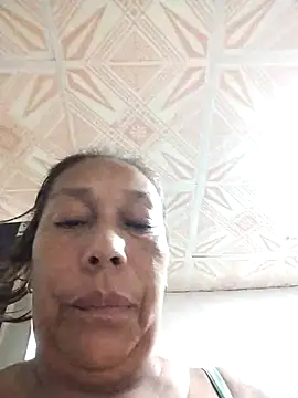 Naomi-Mature online show from 10/14/25, 08:37