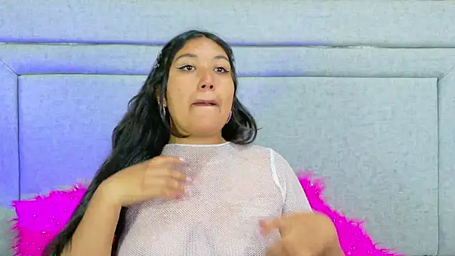 SharaRous online show from 11/27/25, 12:18