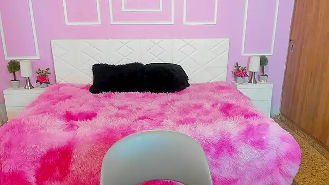 BellaSky4 online show from 11/04/25, 01:32