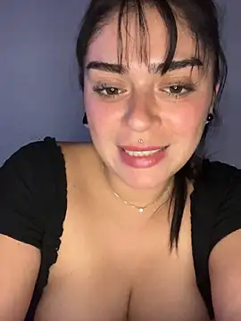 Snapshot of cami_lorena chatting on 05/29/26, 02:53 cami lorena online show from 05/29/26, 02:53