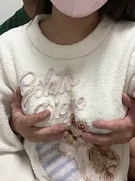 erokami36 online show from 10/28/25, 01:47