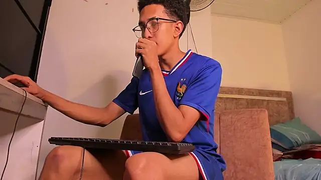 Cj davis  online show from 10/05/25, 04:33