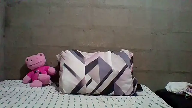 Snapshot of lolla01sweetness chatting on 06/26/26, 04:00 lolla01sweetness online show from 06/26/26, 04:00
