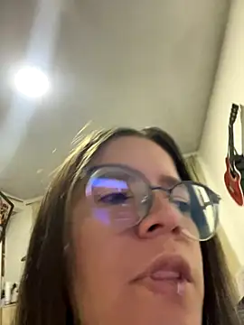 Snapshot of Allison_Bailey chatting on 10/04/25, 12:08 Allison Bailey online show from 10/04/25, 12:08