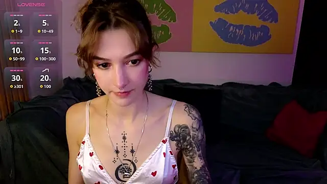 Snapshot of __grace__ chatting on 10/08/25, 03:20 grace online show from 10/08/25, 03:20
