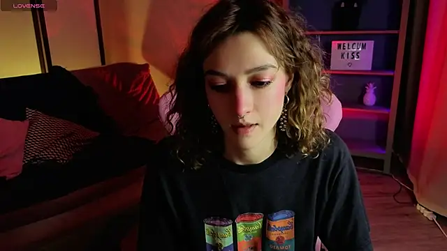Snapshot of __grace__ chatting on 10/16/25, 10:27 grace online show from 10/16/25, 10:27