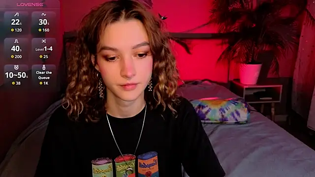 Snapshot of __grace__ chatting on 10/23/25, 03:11 grace online show from 10/23/25, 03:11