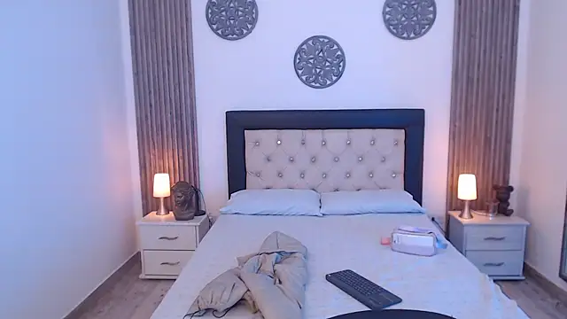 Red kytty6 online show from 09/25/25, 07:39