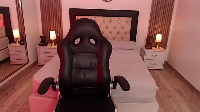 Red kytty6 online show from 10/07/25, 07:55