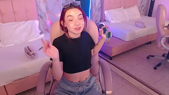 Snapshot of Red_kytty6 chatting on 03/13/26, 03:46 Red kytty6 online show from 03/13/26, 03:46