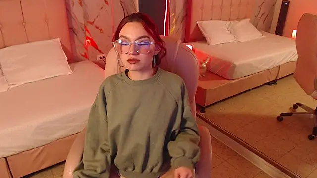 Snapshot of Red_kytty6 chatting on 03/14/26, 03:12 Red kytty6 online show from 03/14/26, 03:12