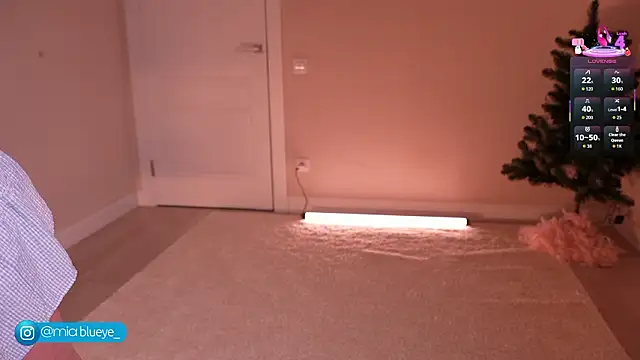 Snapshot of Miablueye chatting on 02/19/26, 04:36 Miablueye online show from 02/19/26, 04:36