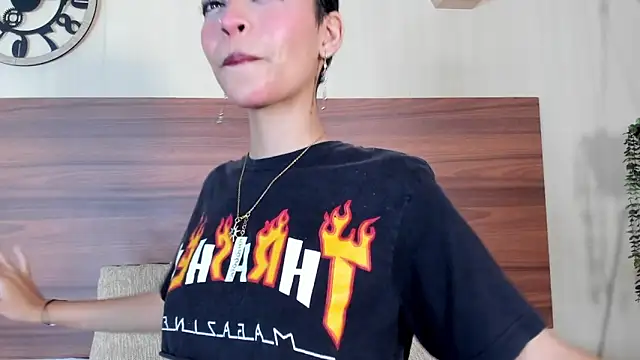 AnnyKitty  online show from 10/03/25, 03:58