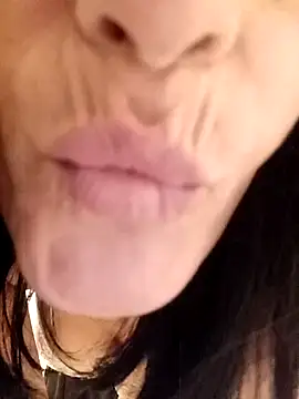 Snapshot of Gecenin_Kralicesi chatting on 09/14/25, 06:18 Gecenin Kralicesi online show from 09/14/25, 06:18